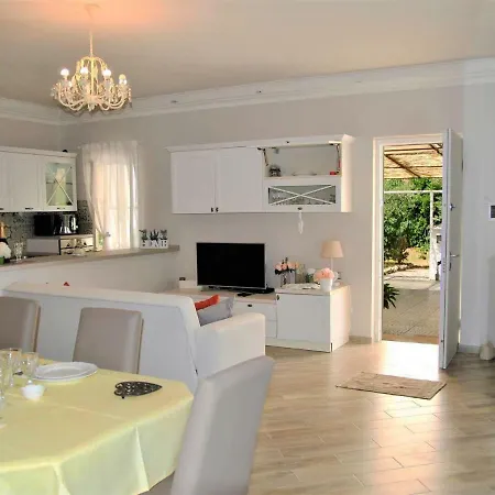 Feriehus Casa Ortensia 130s Il Pizzone